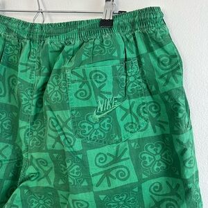 Vintage Nike Tribal Shorts Large